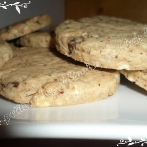 Cookies aux deux chocolats (aussi bons que ceux de la mie câline)