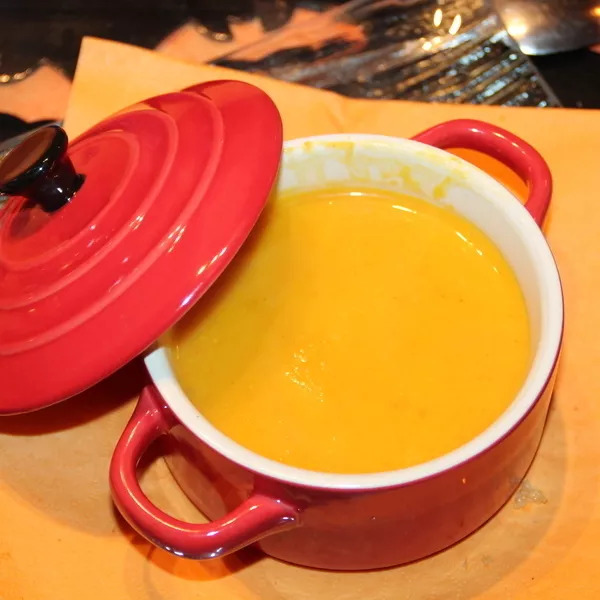 Velouté de carottes au curry