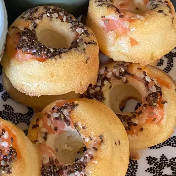 Mini-donuts saumonés