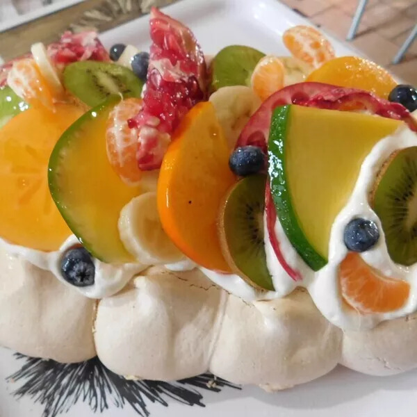 Bûche Pavlova aux fruits