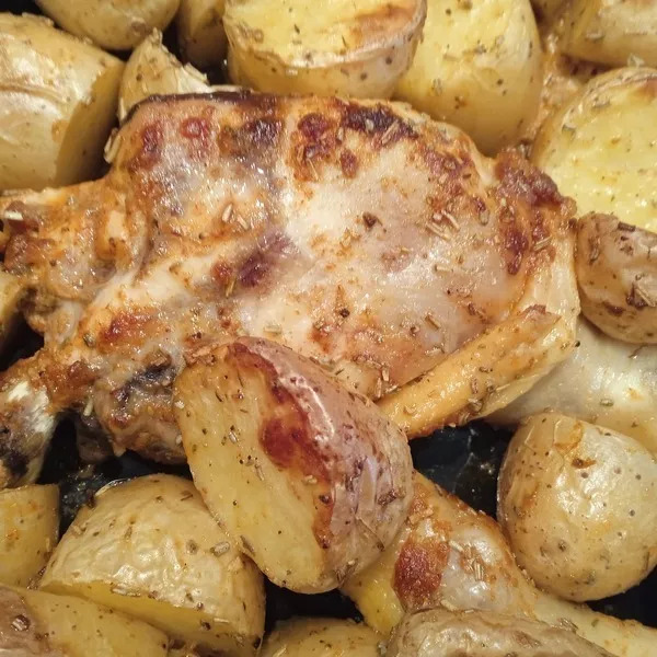 Poulet rôti aux herbes et patates