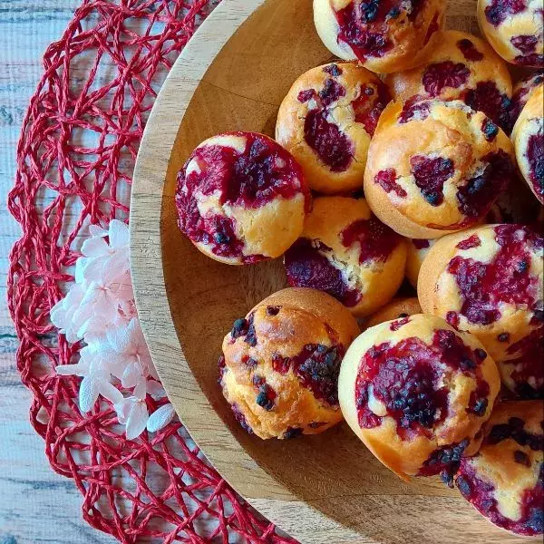 MUFFINS AUX FRUITS ROUGES