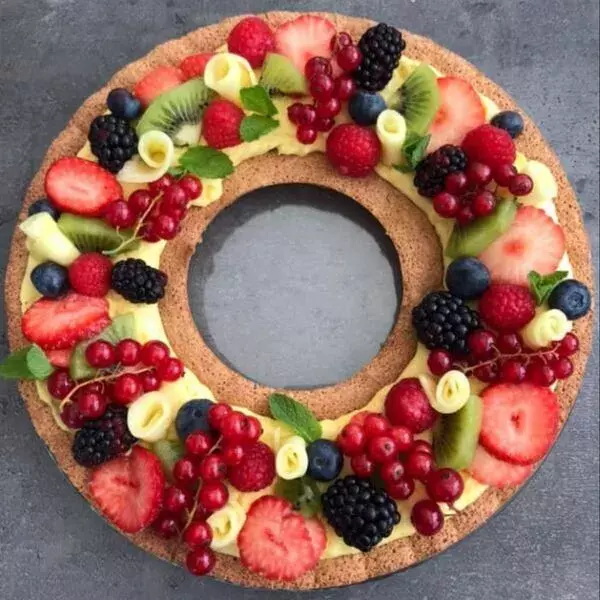 Tarte couronne aux fruits frais