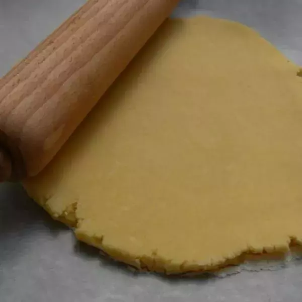 Pâte sablée pour une tarte sucrée