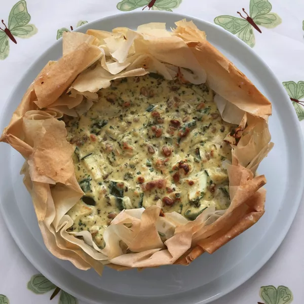 Pastilla de courgettes au sésame, basilic et à la menthe 