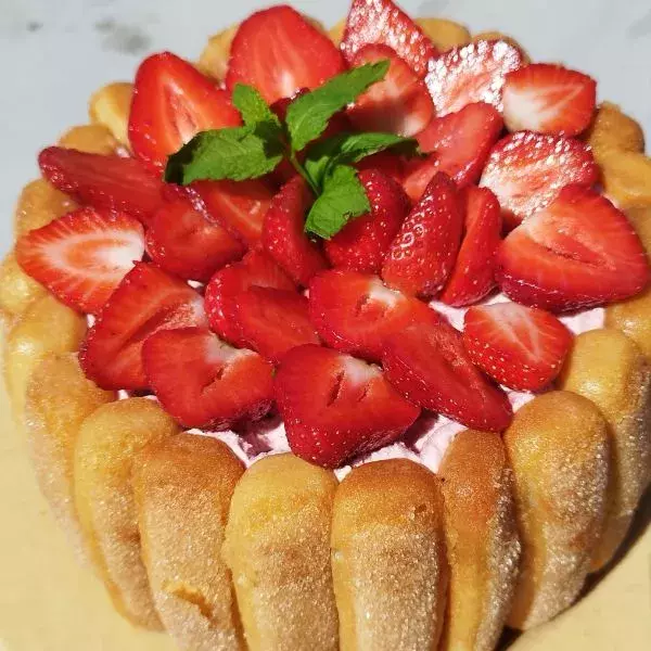 Charlotte aux fraises 