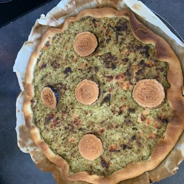 Tarte au brocolis, chèvre et saumon fumé 