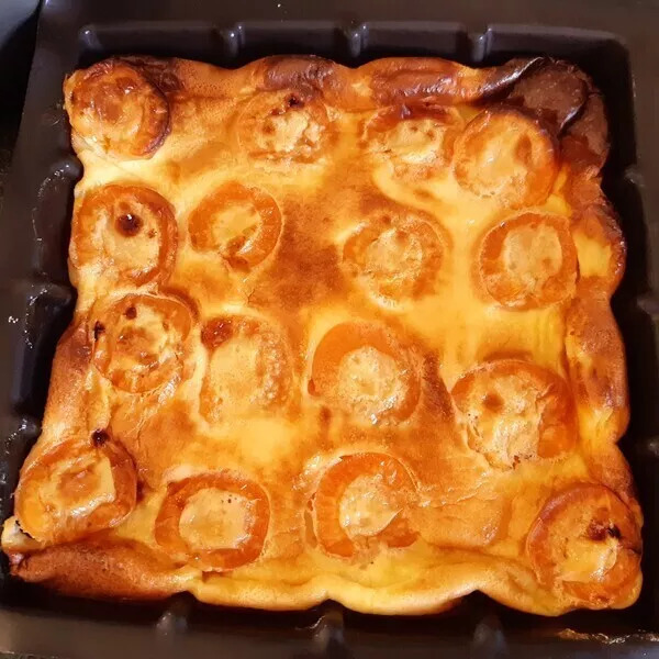 CLAFOUTIS AUX ABRICOTS FRAIS