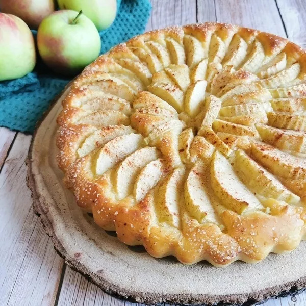 Tarte briochée aux pommes 