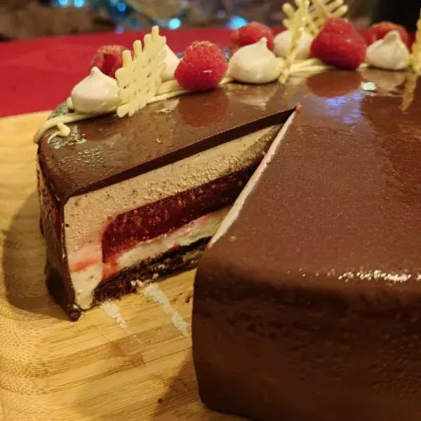 Entremet praliné griottes