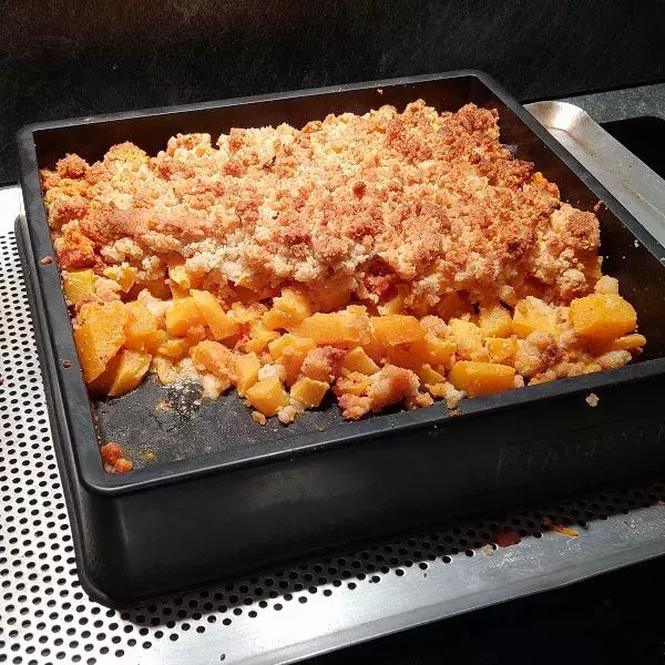 Crumble au Cantal butternut et chorizo