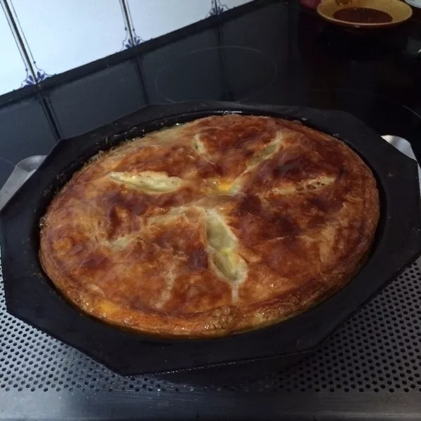 Tourte à la fondue de poireaux pommes de terre lardons