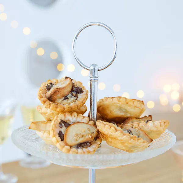 Mini-tartelettes au boudin blanc et aux girolles