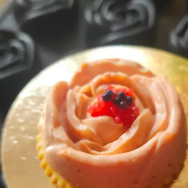 Mini roses au saumon ( sans cuisson )