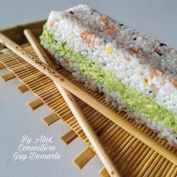 Sushi cake