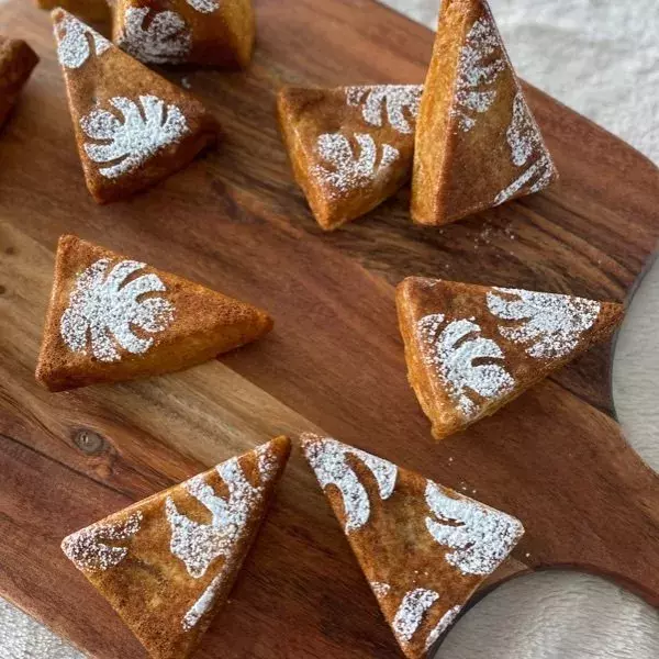 Triangle noisette et poire 