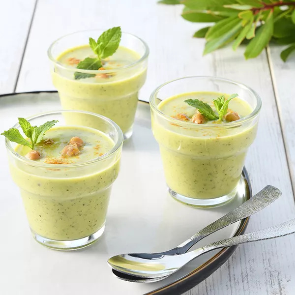 Crème de courgettes et de pois chiches à la menthe