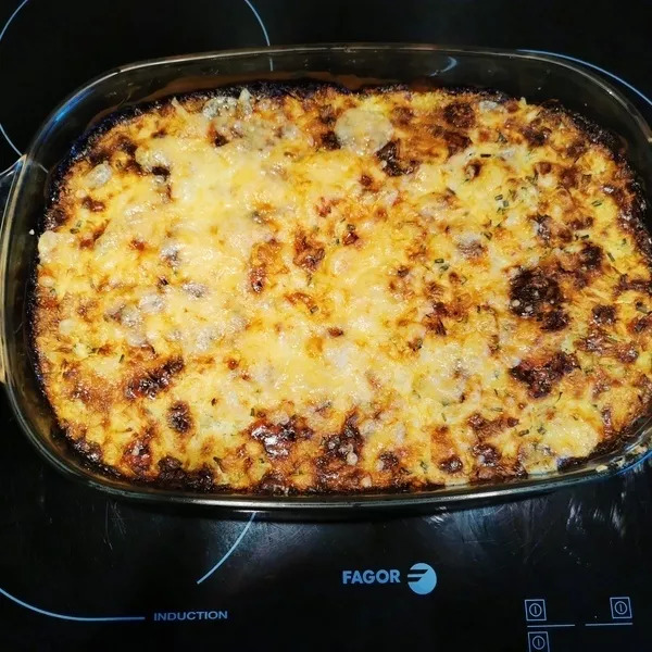 Gratin de pommes de terre fondant au cantal