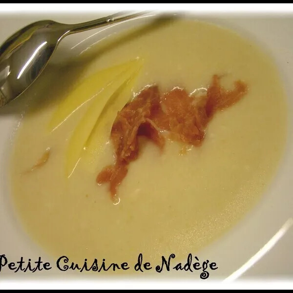 Velouté d'endives, façon endive au jambon