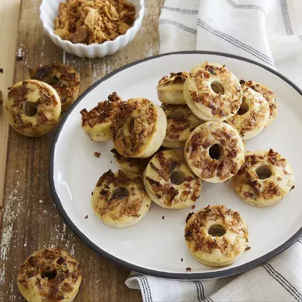 Mini-donut au poulet et oignons frits