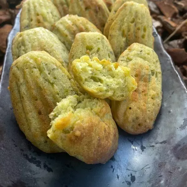 Madeleines aux asperges vertes