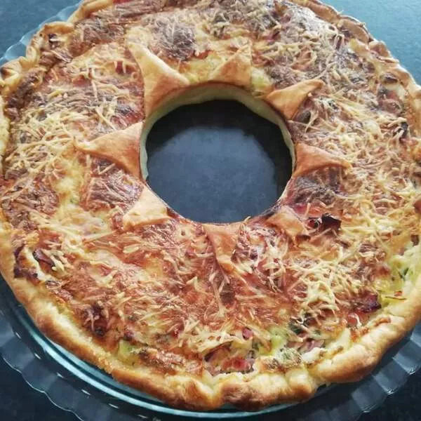 Tarte couronne salée - Quiche poireaux/lardons