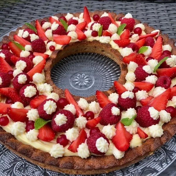 Tarte aux fruits rouges et crème au citron vert