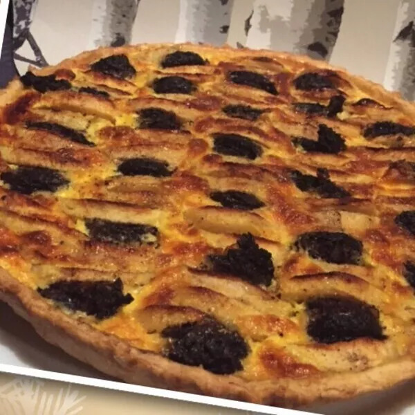 Tarte de boudins noirs aux pommes.