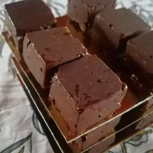 Mini-Cubes SP-000003 chocolats et gianduja noisttes MC-0060