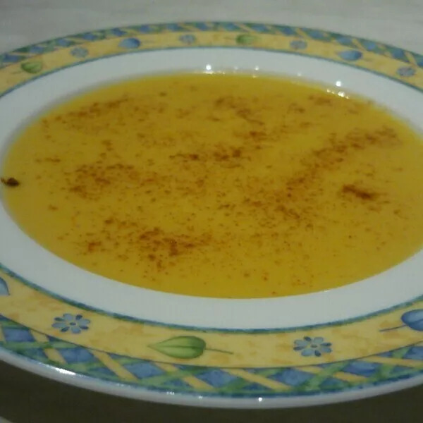 Velouté de pommes de terre, carottes et trio de choux