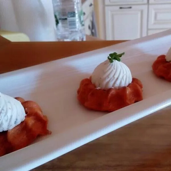 Moelleux à la tomate et aux herbes de kiki