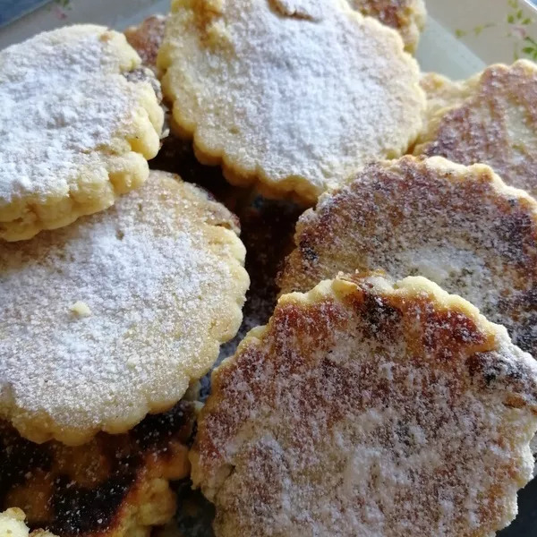 Welsh cakes