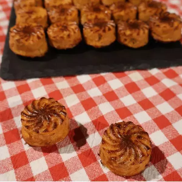 Mini cyclones ronds au thon