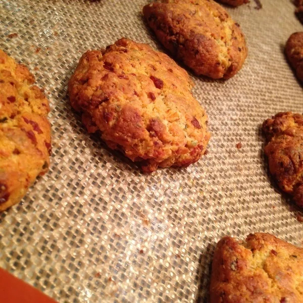 Cookies tomates confites & chorizo