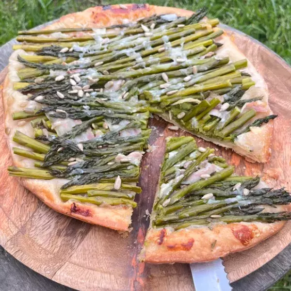 TATIN ASPERGES PANCETTA PARMESAN