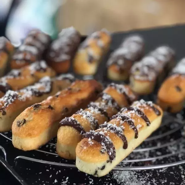 Gâteaux à la noix de coco et aux pépites de chocolats 