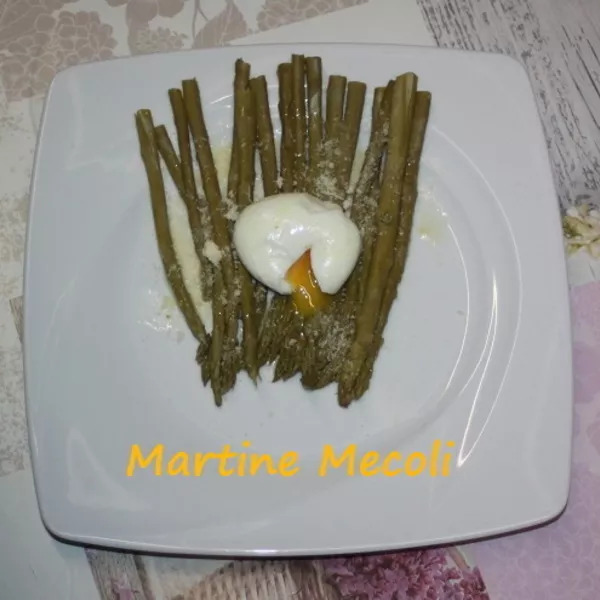 Asperges vertes express aux oeufs mollets sans cook'in