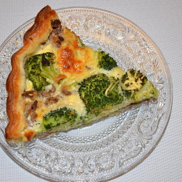 Tarte aux brocolis et à la viande