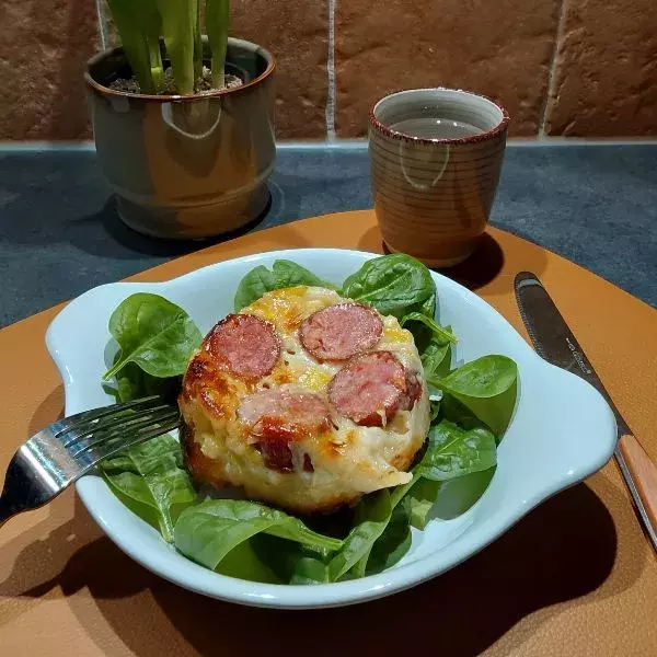 TATINS À LA SAUCISSE DE MONTBÉLIARD ET AU MORBIER