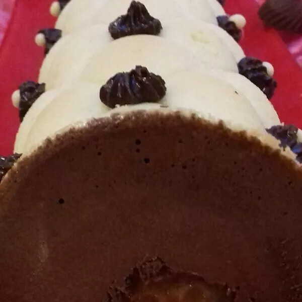 Bûche gourmande caramel et chocolat 