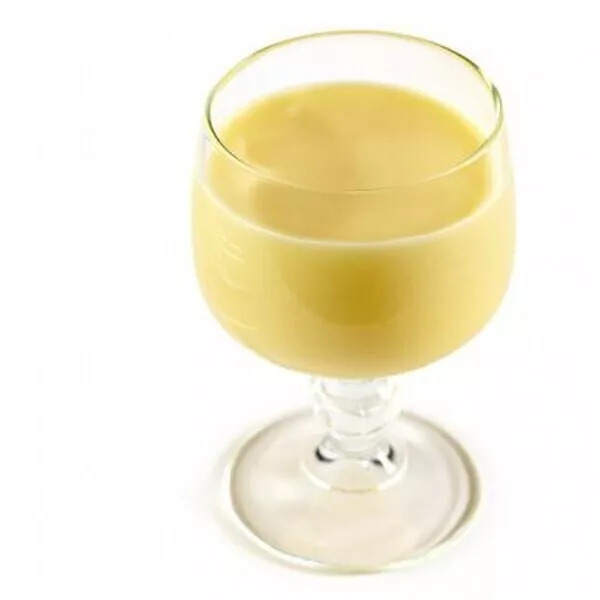 Liqueur d’œufs Ou avocat (à la vodka)