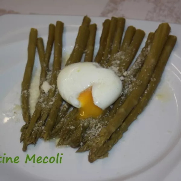 Asperges vertes express aux oeufs mollets