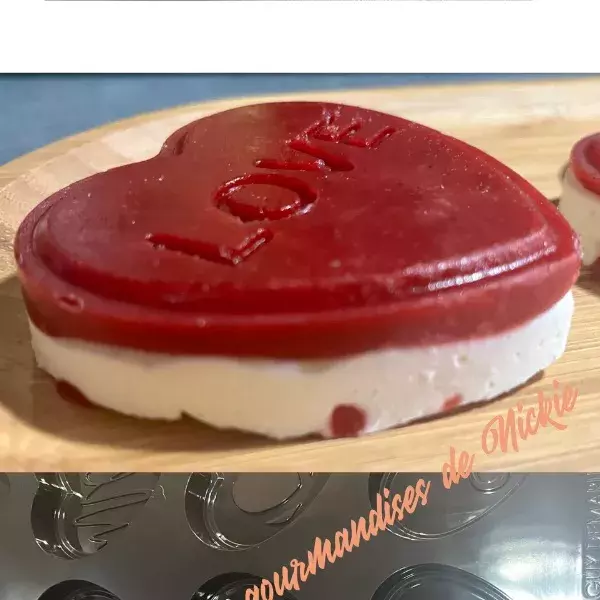 Entremet vanille et curd framboises 