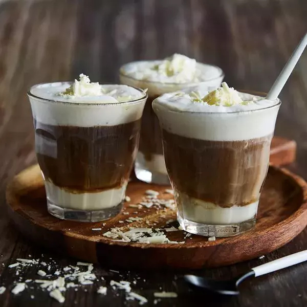 Le café au chocolat blanc