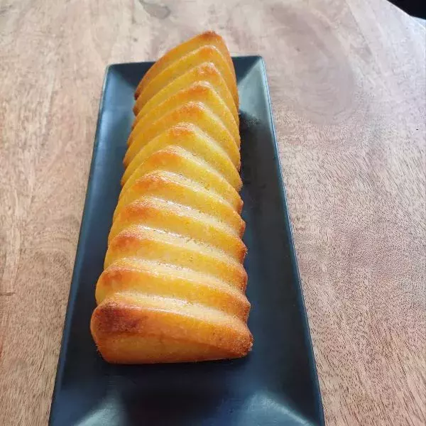 Cake Cannelé Amandes Pomelo