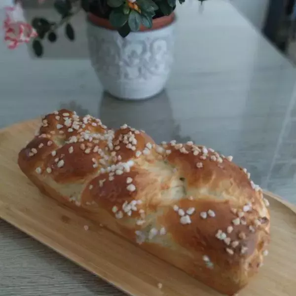 Brioche tressée au sucre