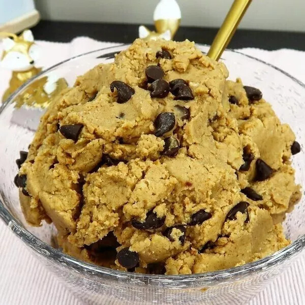 Cookie dough vegan et protéinée selon Frenchfitnesslab