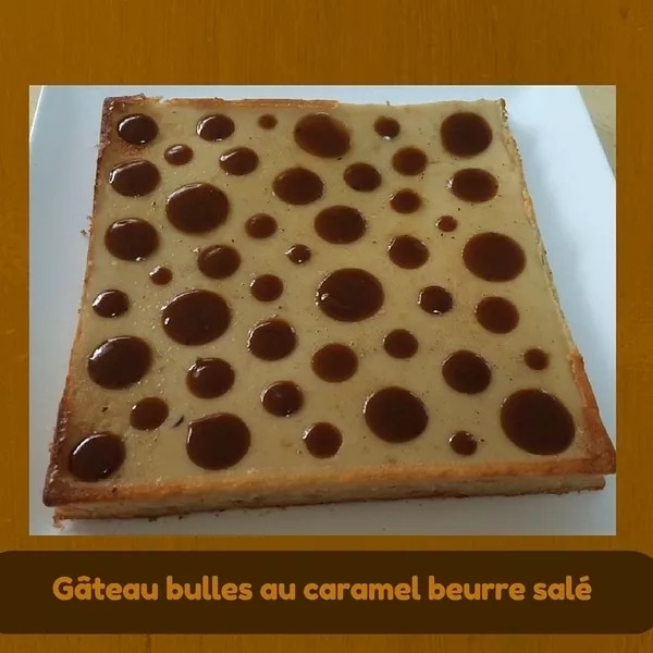 Gâteau bulles, pommes et caramel beurre salé