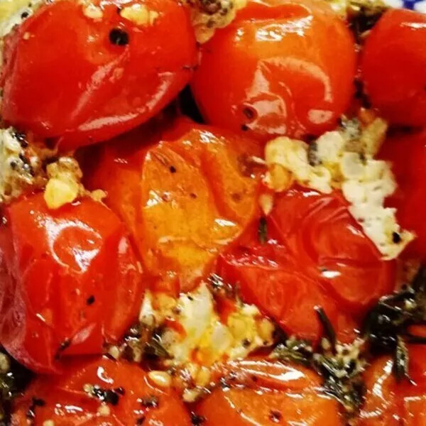 TATIN DE TOMATES SUR CROUTE DE RIZ