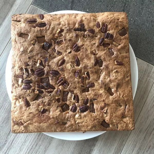 Blondie noix de pécan, chocolat blanc et au lait 